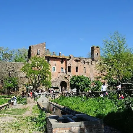 Basilica San Giovanni Appia Antica A Casa Di Amici Roma