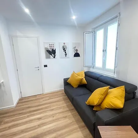 A Casa Di Amici - Delizioso A 15 Minuti Dal Cuore Di Apartament