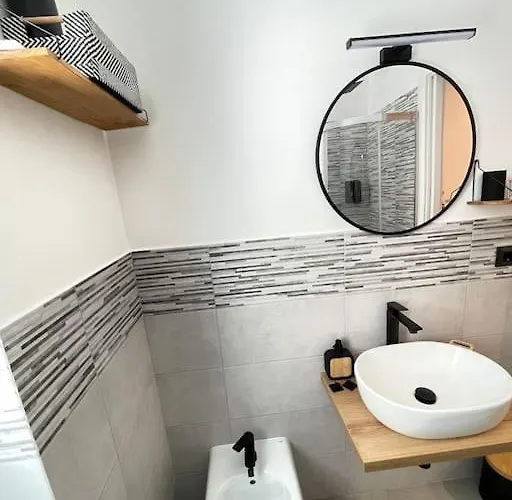 Apartament Basilica San Giovanni Appia Antica A Casa Di Amici Rzym