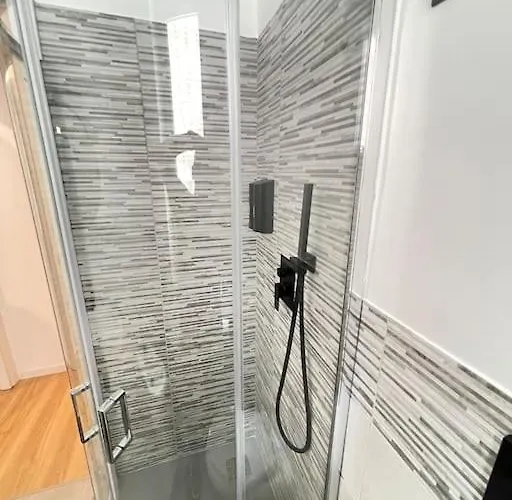 Basilica San Giovanni Appia Antica A Casa Di Amici Rzym